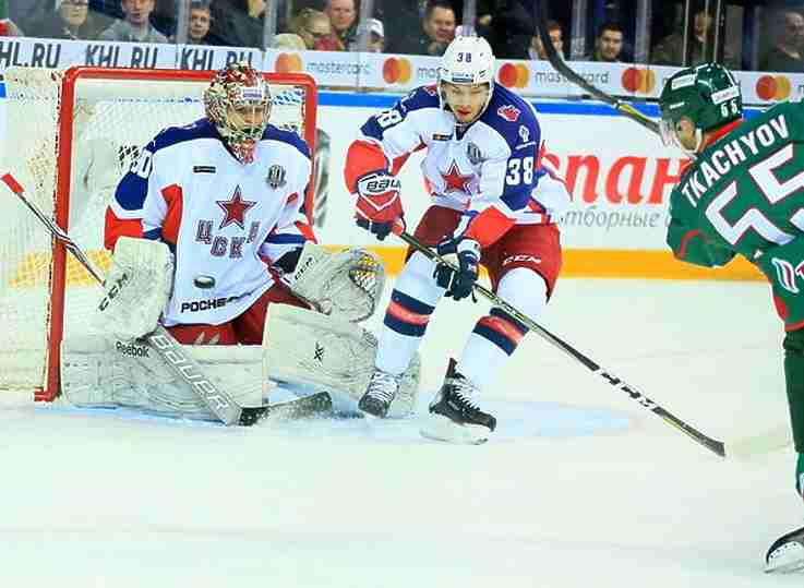 Ак Барс на домашнем льду победил московских армейцев со счетом 6:4 Ак Барс на домашнем льду победил московских армейцев со счетом 6:4